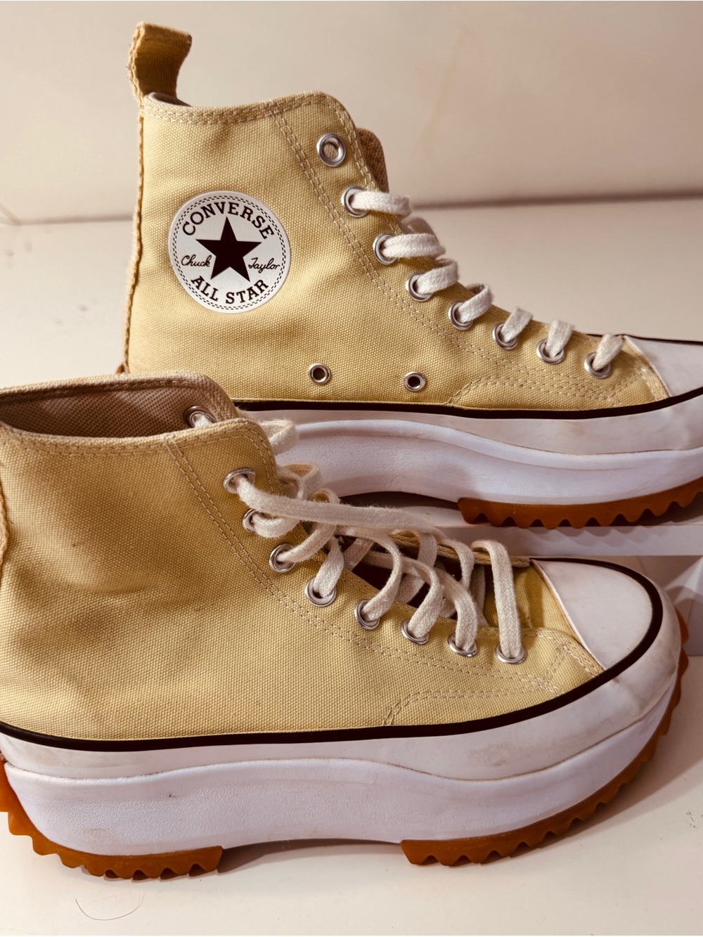 CONVERSE Run Star Hike Canvas Platform Shoes. Never Worn! - Picture 4 of 5